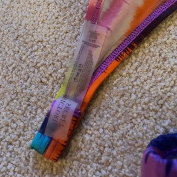 🎉 2xHP🎉 Vintage VS Push Up Bikini Set 34D - Picture 8 of 11